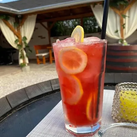 Platán Balatongyörök